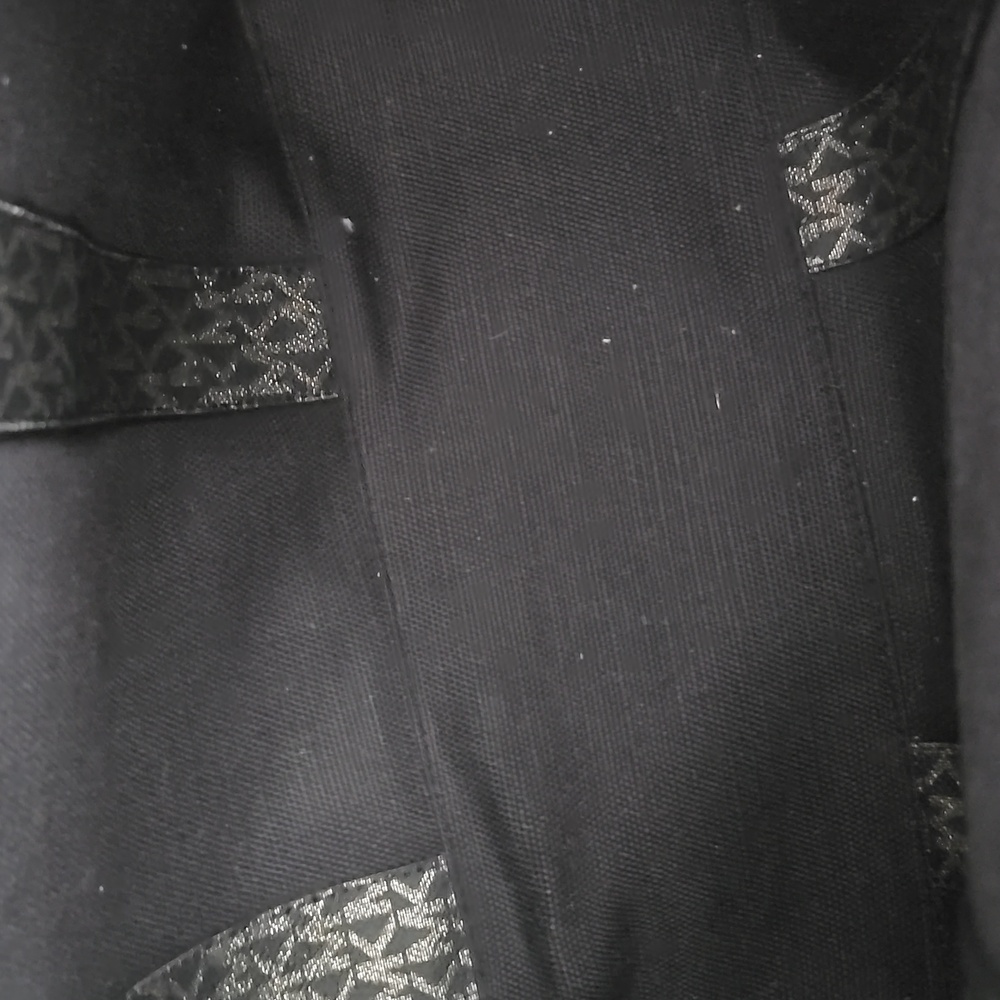 Michael Kors Large Tote With Small Insert Bag.Non… - image 5